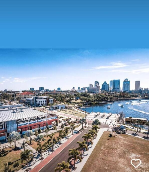 House Close To Downtown, Airport, Raymond James Stadium, And Many More Places Tampa Zewnętrze zdjęcie